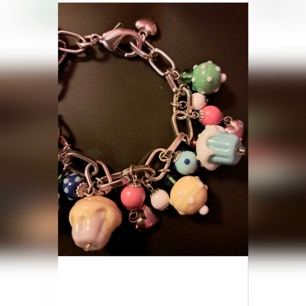 Blown Glass Charm Bracelet 8 1/2" - Picture 4 of 5